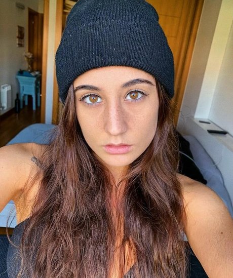 Raquel Tamborino hot star photo