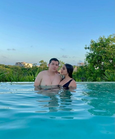 Frida Najera nude actress pics