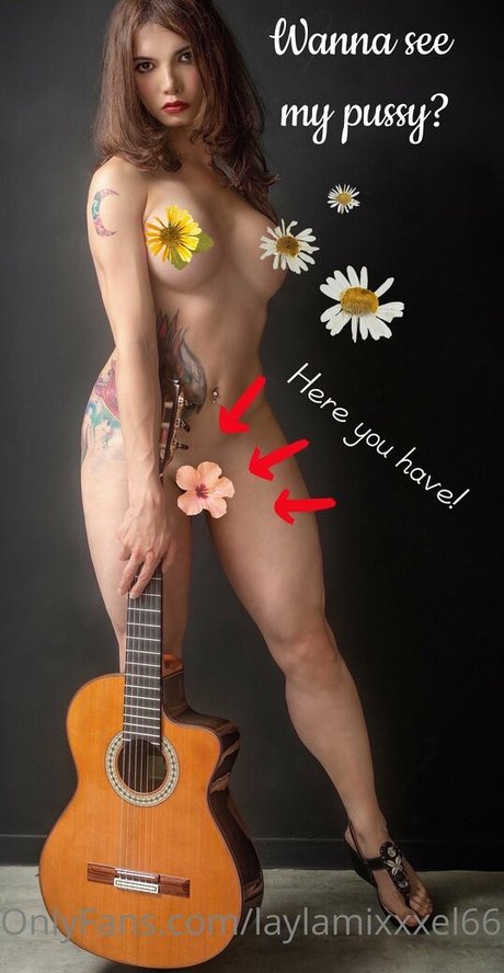 laylamixxxel666 art actress photo