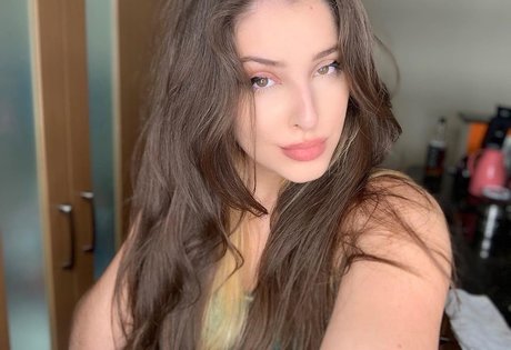 Maria Bonino high quality star pics