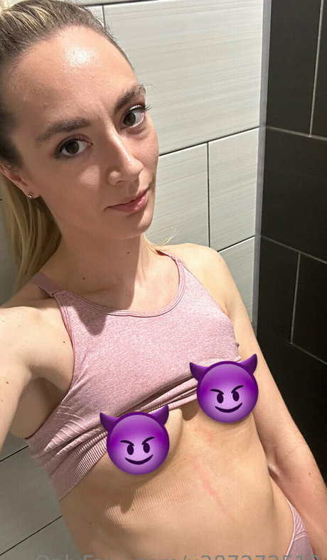 lauriebest nudes actress archive