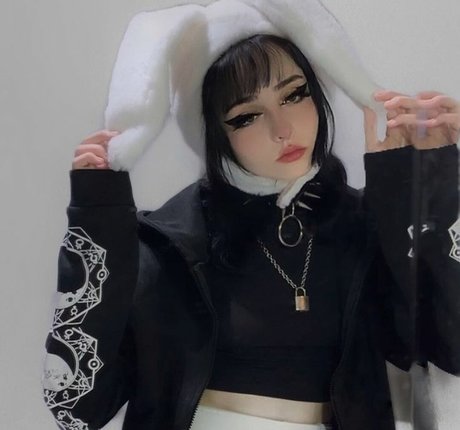 Soniyoru nudes star pic