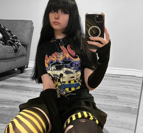 Soniyoru nude actress pics