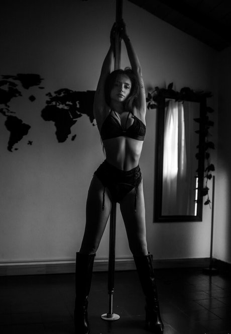 rosedomi exclusive actress photos