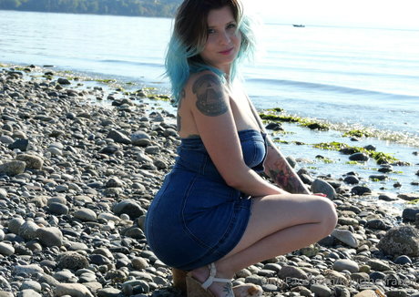 kourtneyrabbit top star gallery