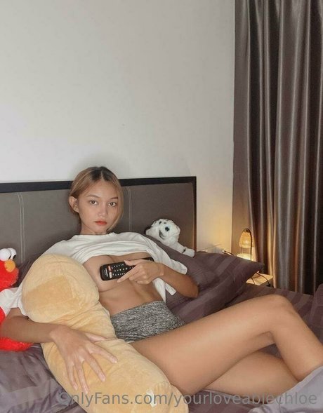 yourloveablechloe model pornographic pics