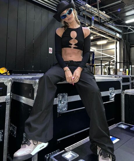 Megan McKenna star best pics