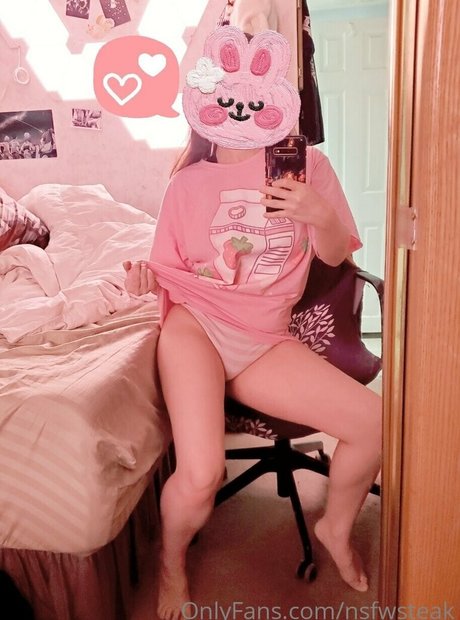 nsfwsteak pornstar naked picture