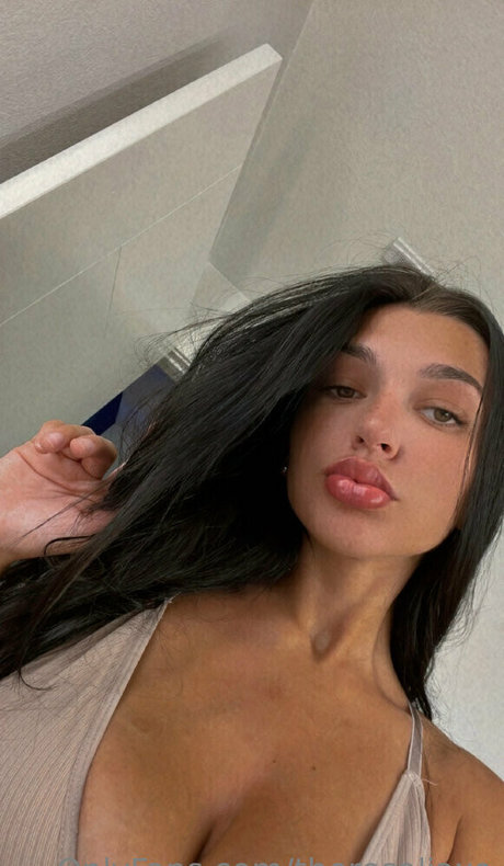 therosaliaxo high quality star picture