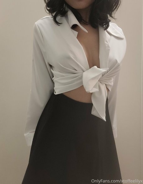 xtoffeelilyx star exclusive photos