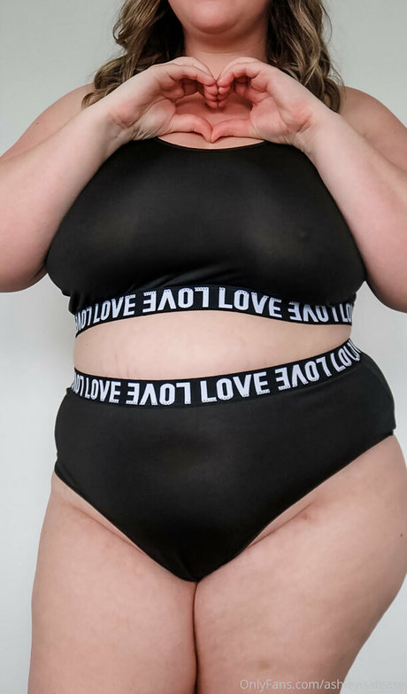 ashleytheteasefree sexy star images