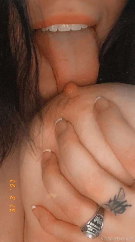 brunette bunny onlyfans free xxx pic