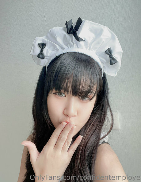 confidentemploye sexy pornstar image