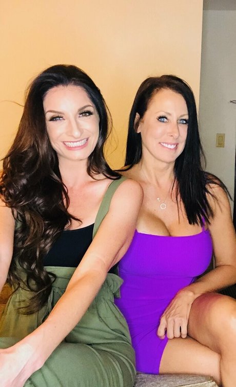 silviasaigexxx nude pornstar archive