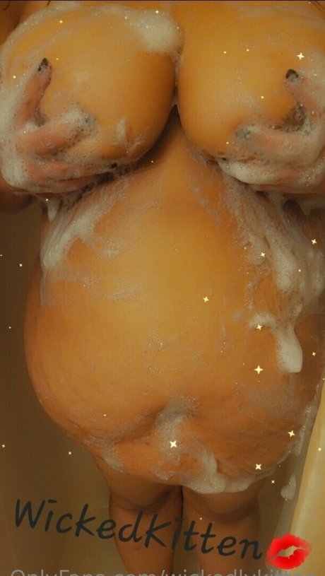 wickedlykitten model porn pictures