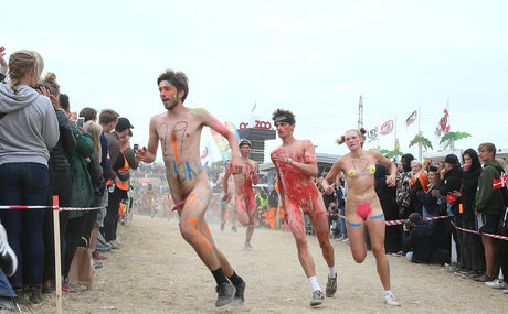 Lily Lowe hot actress photos