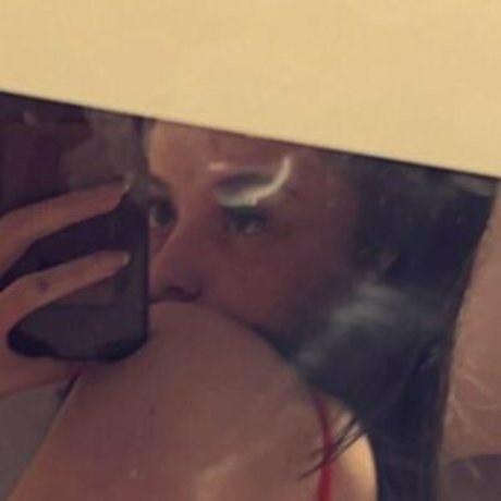 Eleri Evans hd star images