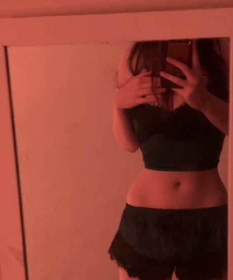 Eleri Evans model xxx img