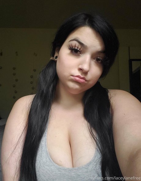 laceylanefree model naked pics