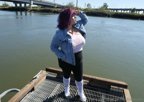 oppaifreebiewaifu sex model photo