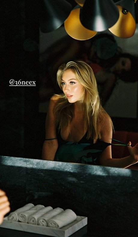 Helois Huthart star pics