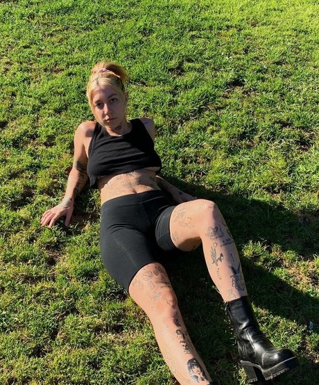 Velvetears art actress image