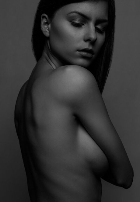 Muriel Melinda model pic