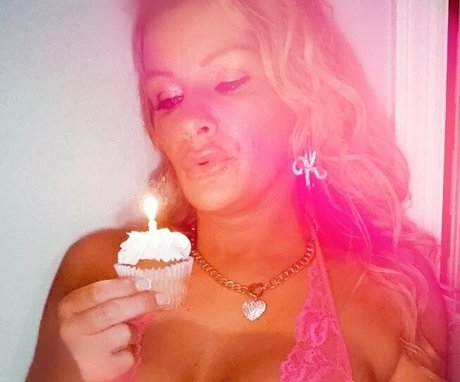 kbaecutie1 nudes star pics