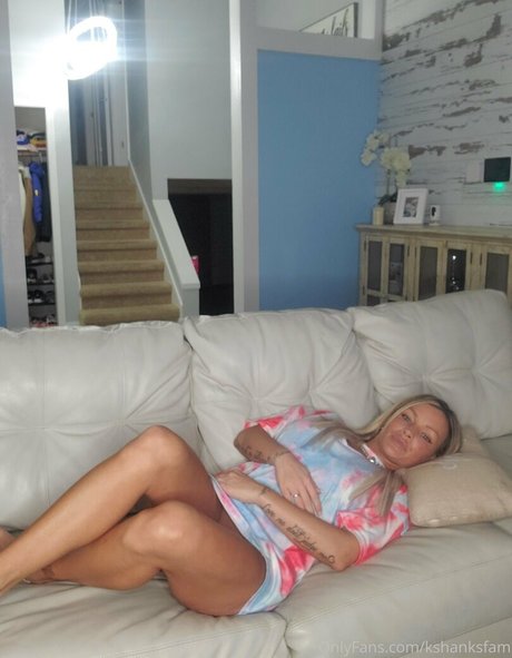 kbaecutie1 adult model pics