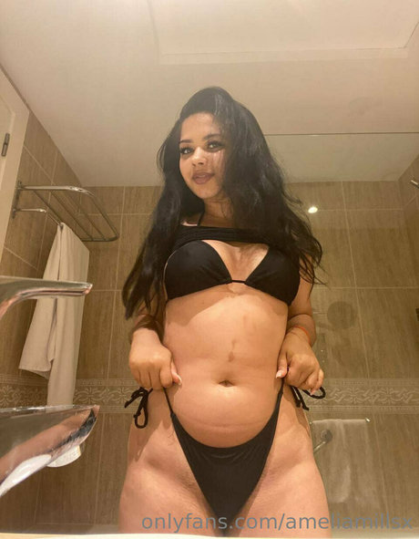 ameliamillsx star art pics