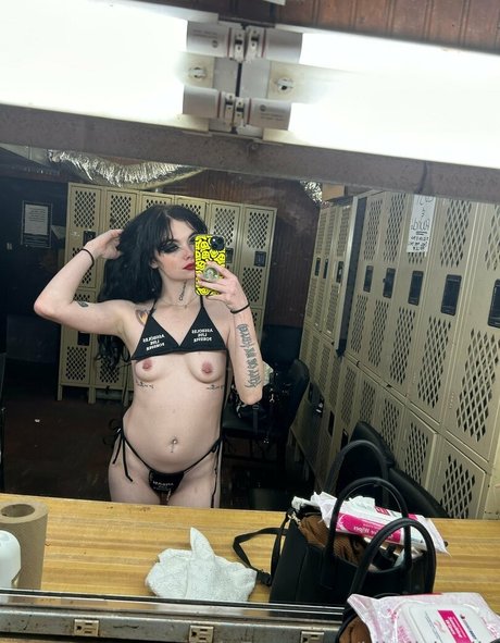 kiiwii katiie model nude galleries