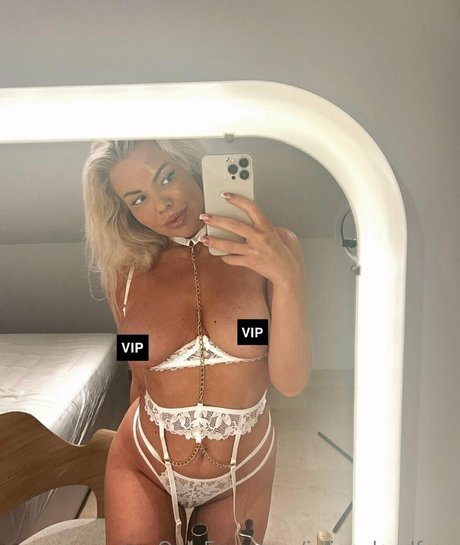 julianylandfree exclusive pornstar archive