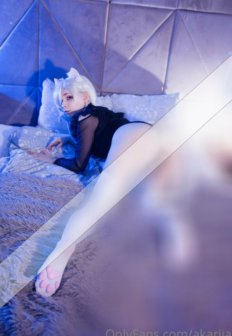 akariia star naked photo