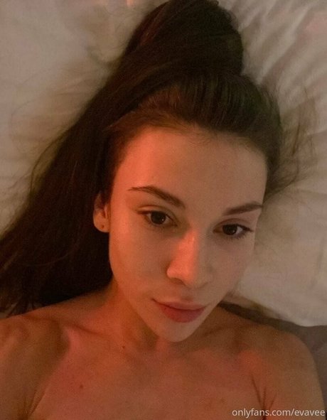 evavee star pornographic galleries