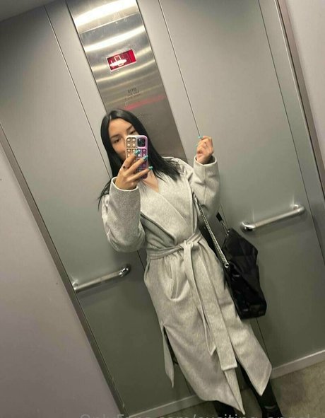 evelinaqueen exclusive star image