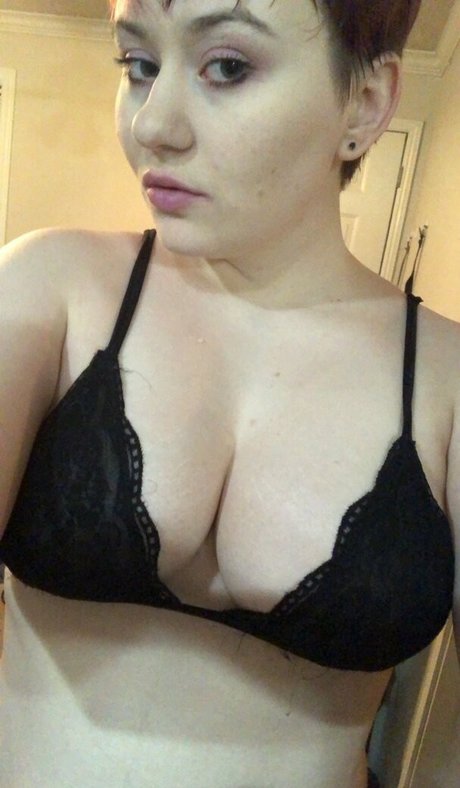 vivianablack thumbnail