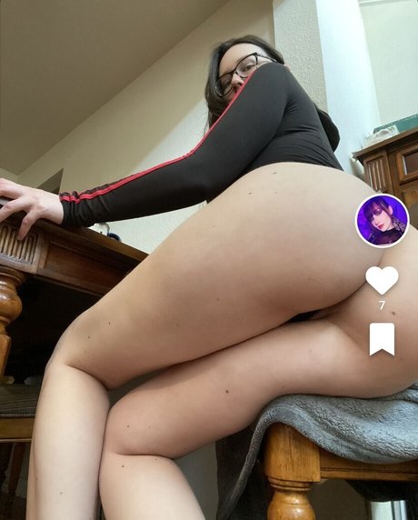 Tashalej exclusive model image