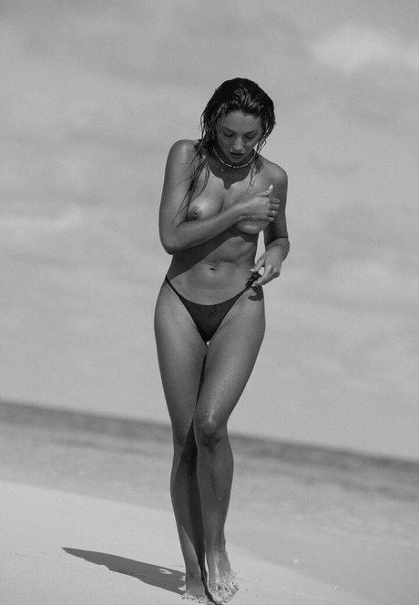 Natalie Roser thumbnail