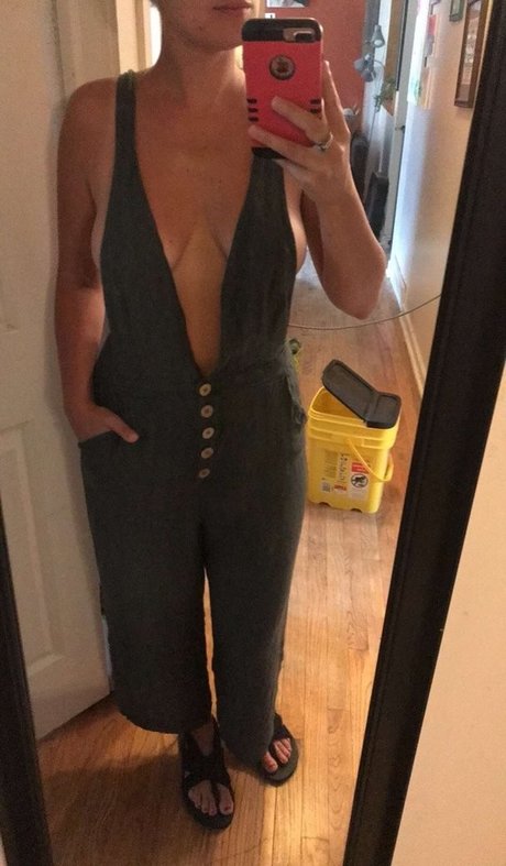 captinpeenut sexy model galleries