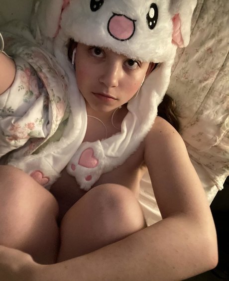 HinaToy erotic pornstar image