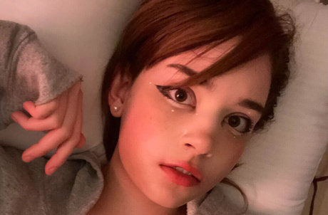 HinaToy pretty actress pictures