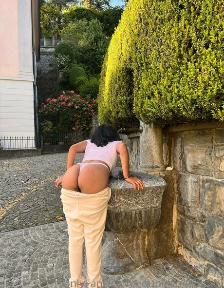 coupleconspiracy perfect model img