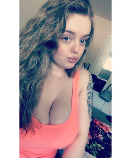 lips onlyfans hot img