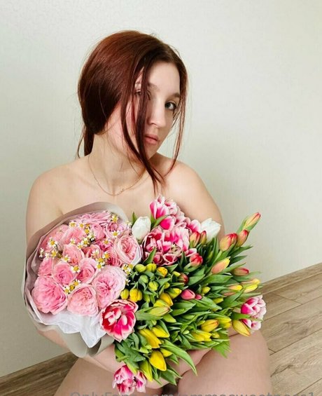 emmasweetness1 thumbnail