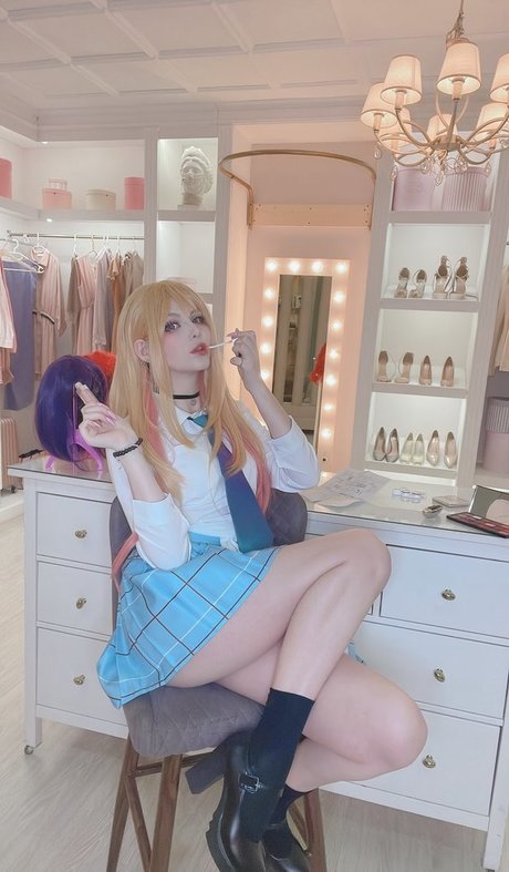 Tsuki Desu pretty model archive