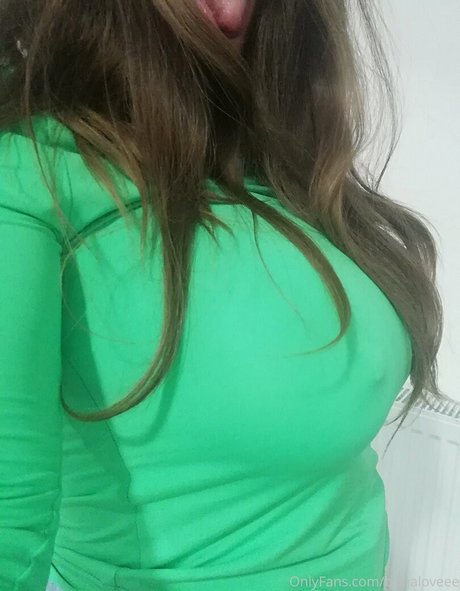 brinaloveee pornstar sexy image