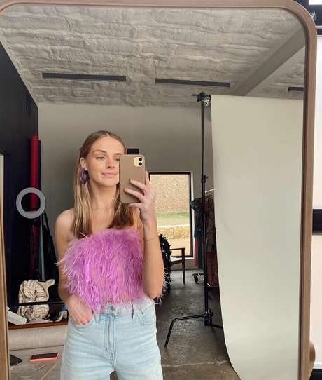 Lauren Mae porn actress pic