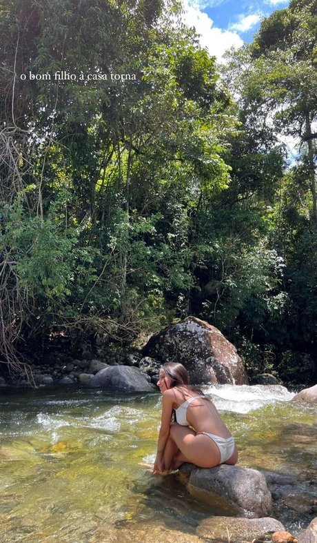 Mariana Nolasco adult model gallery