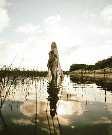 Mariana Nolasco model porn image