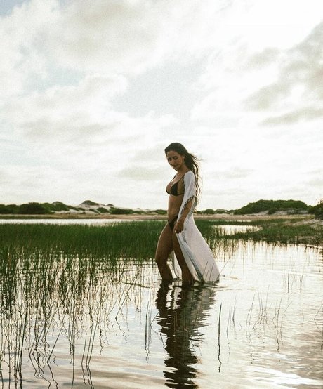 Mariana Nolasco star sexy photos